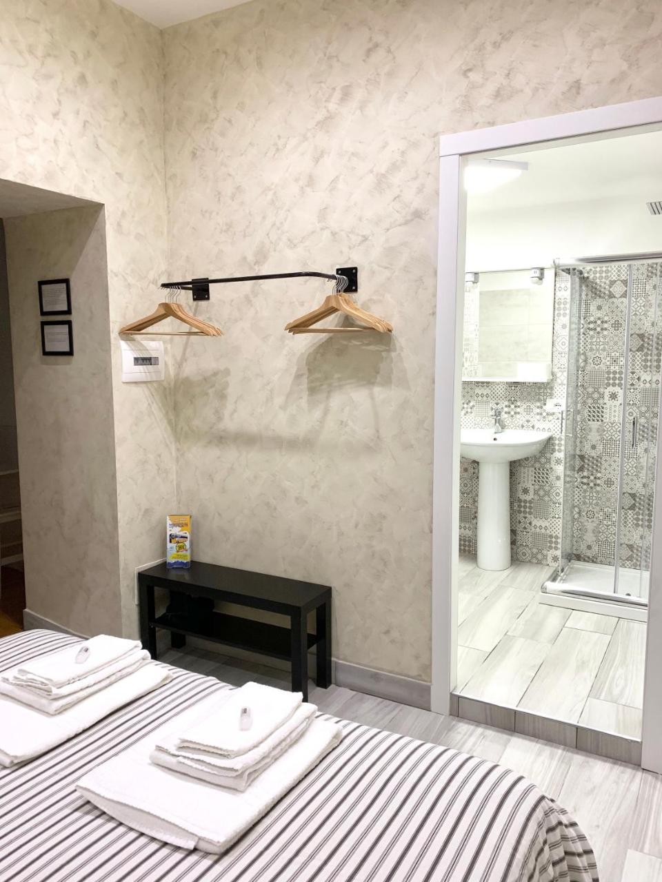 Bed No Breakfast Ak Otel Napoli Dış mekan fotoğraf