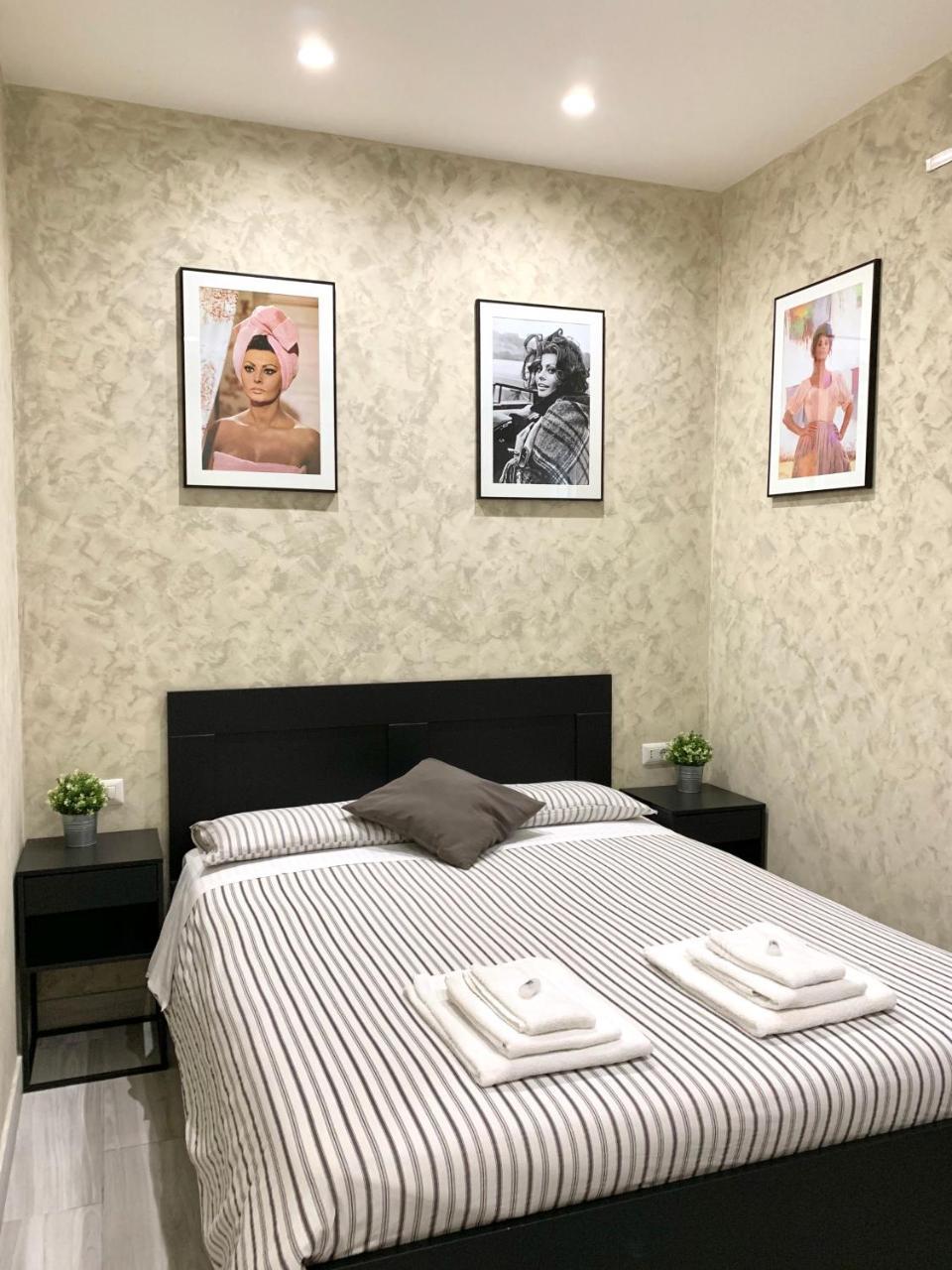 Bed No Breakfast Ak Otel Napoli Dış mekan fotoğraf